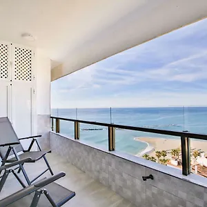 https://fantanstico-apartamento-sobre-el-mar.1costadelsol.com